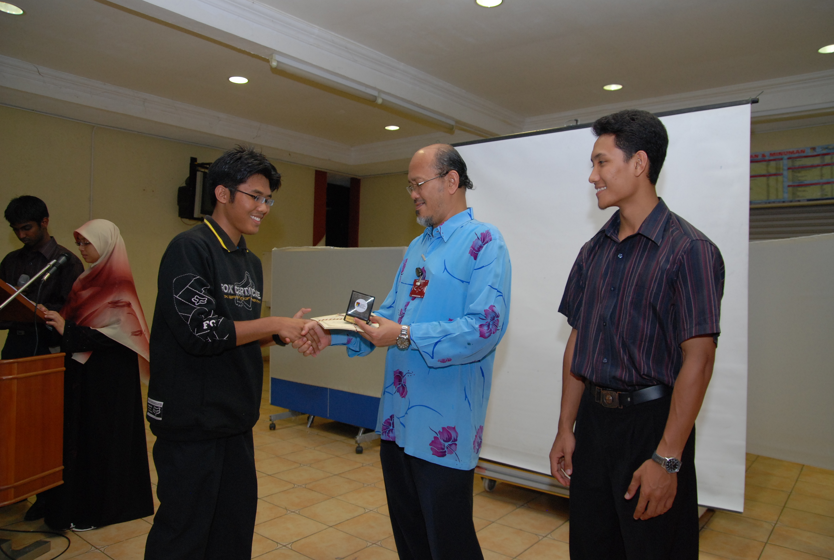 CyberNight09 111